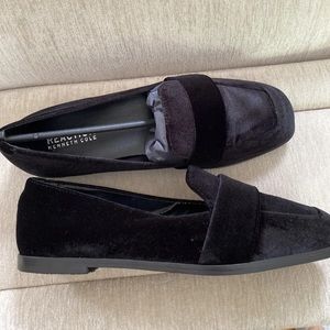 Kenneth Cole Women’s Velvet Loafer Slip On Shoes Square Toe Black NEW size 5